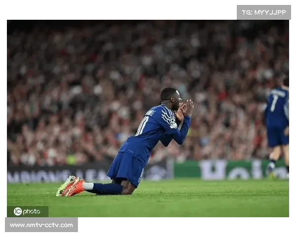 登贝莱展现成熟风范 巴黎圣日耳曼锋线核心地位显著提升