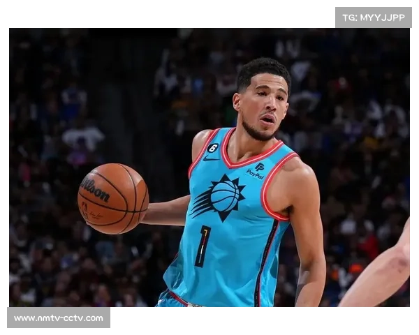 德文·布克：70分先生转型组织者，场均助攻创新高